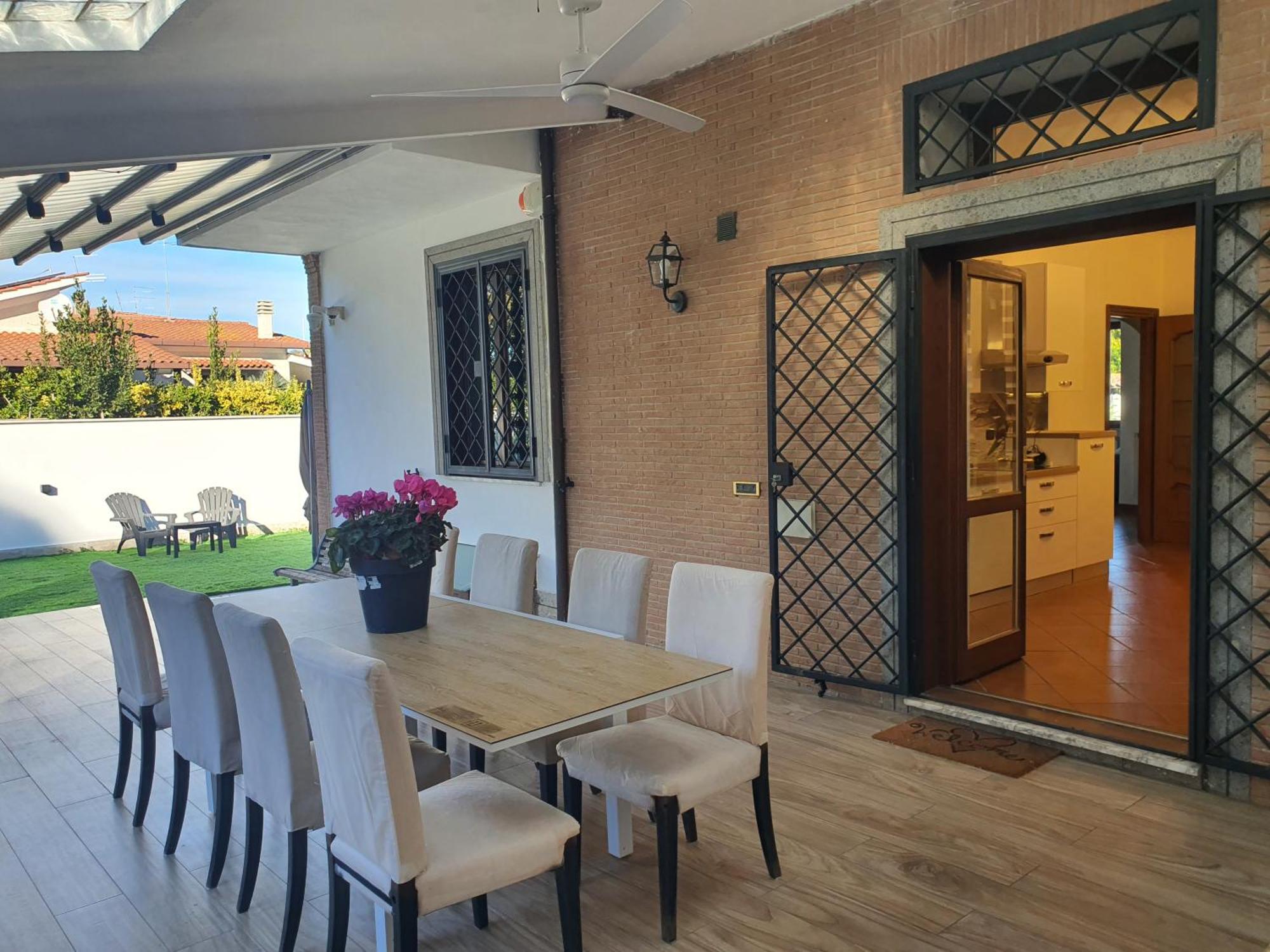 Villa Il Sole Di Roma à Casal Palocco Extérieur photo