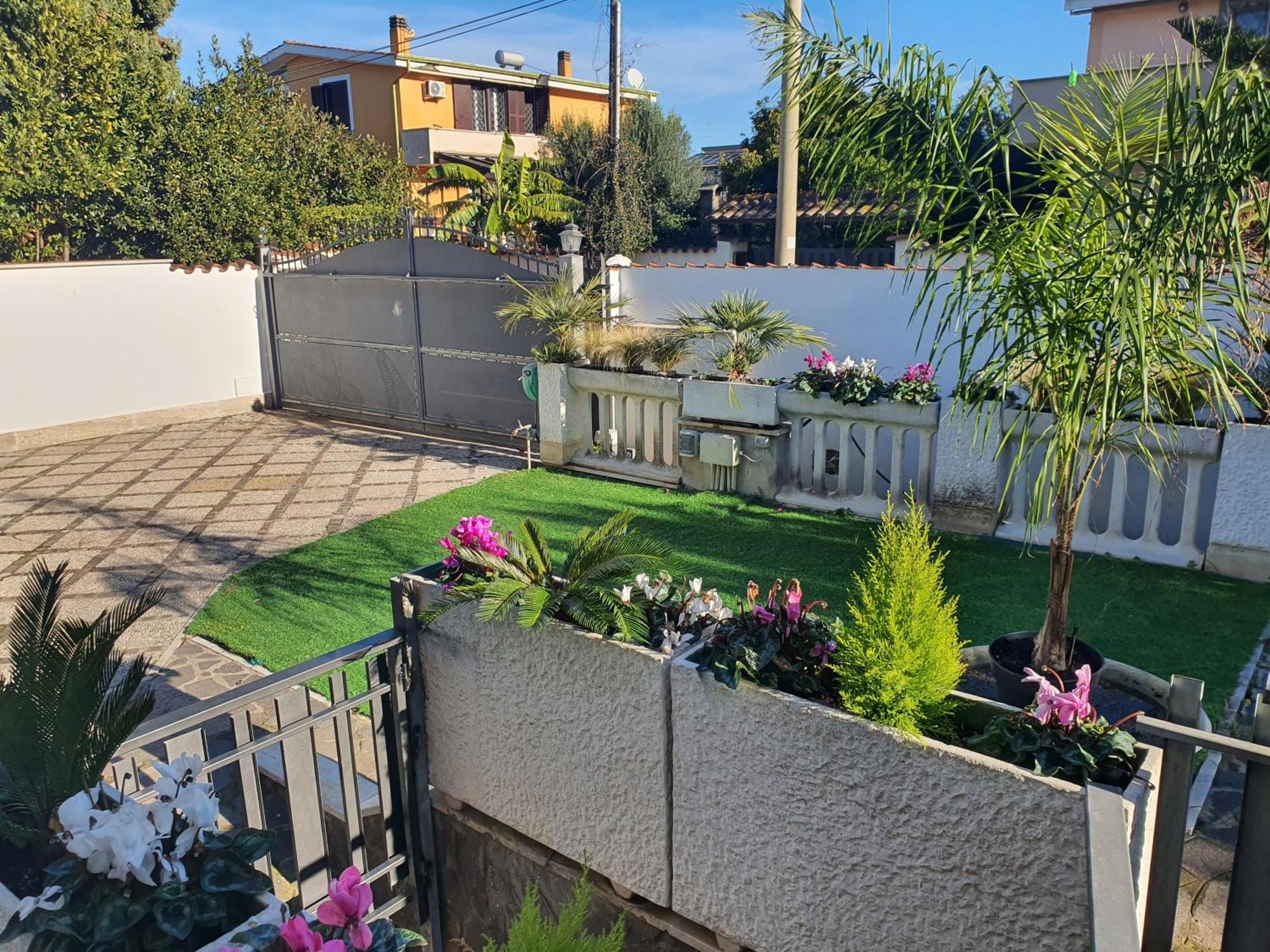 Villa Il Sole Di Roma à Casal Palocco Extérieur photo